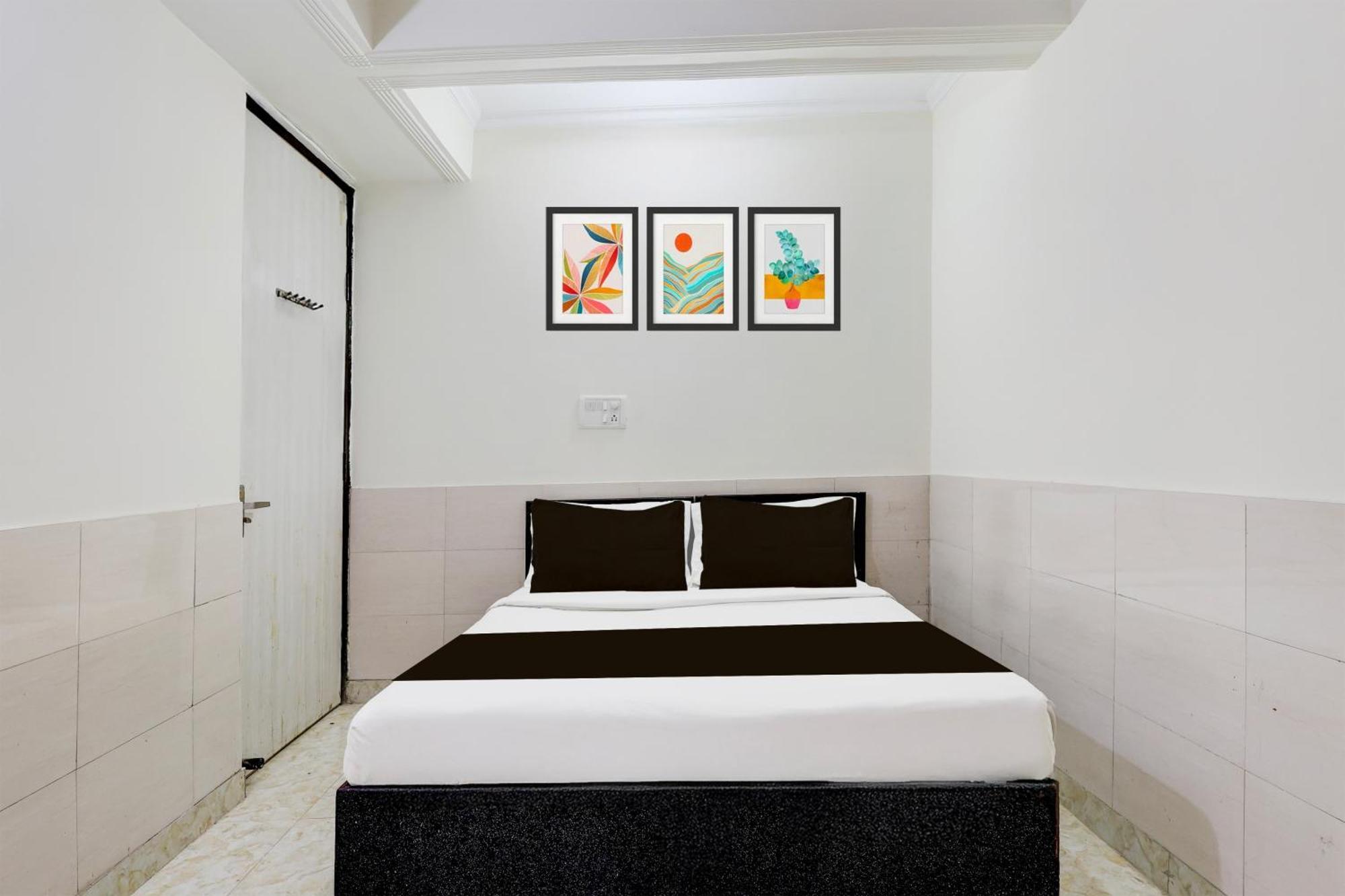 Super Hotel O Fazalpur New Delhi